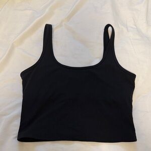 Aritzia TNA Action Tank (L)
